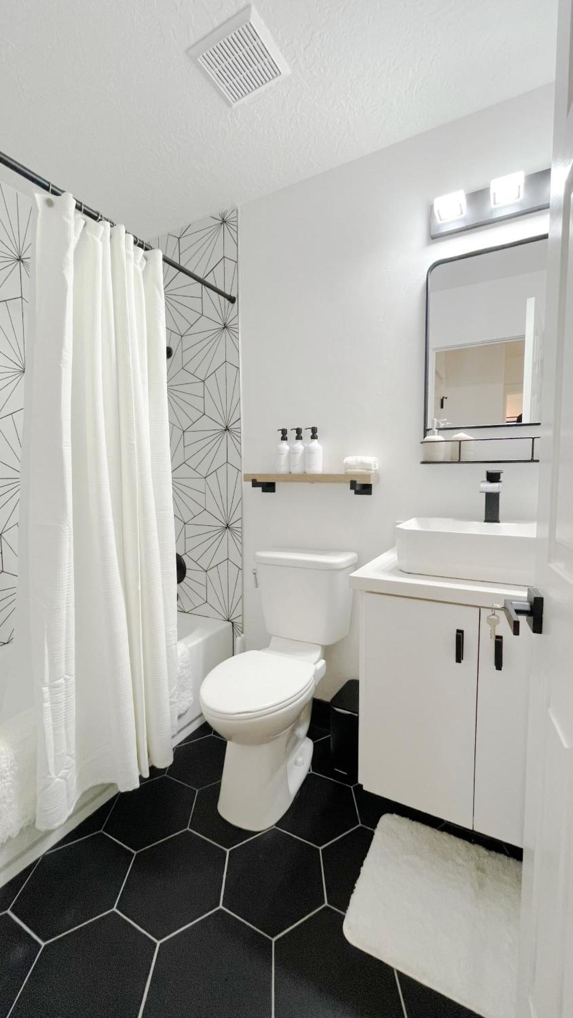 Private Room With Shared Spaces In Fully Equipped Lehi Home 외부 사진