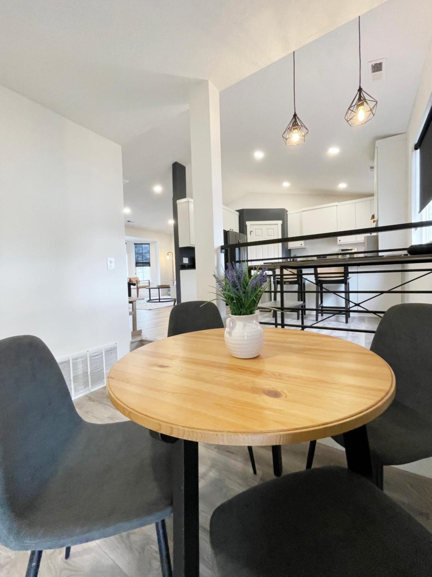 Private Room With Shared Spaces In Fully Equipped Lehi Home 외부 사진